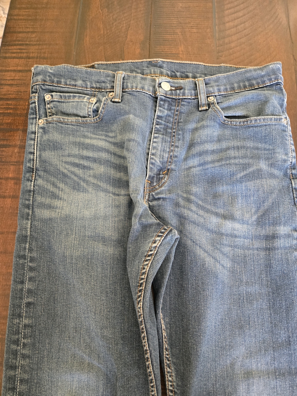 Levi's Men's Light Blue Straight Jeans